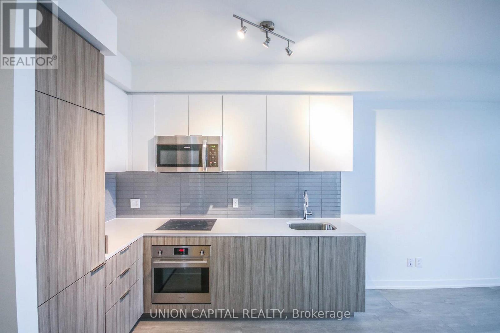 510 - 223 St Clair Avenue W, Toronto, Ontario  M4V 1R3 - Photo 7 - C13854122