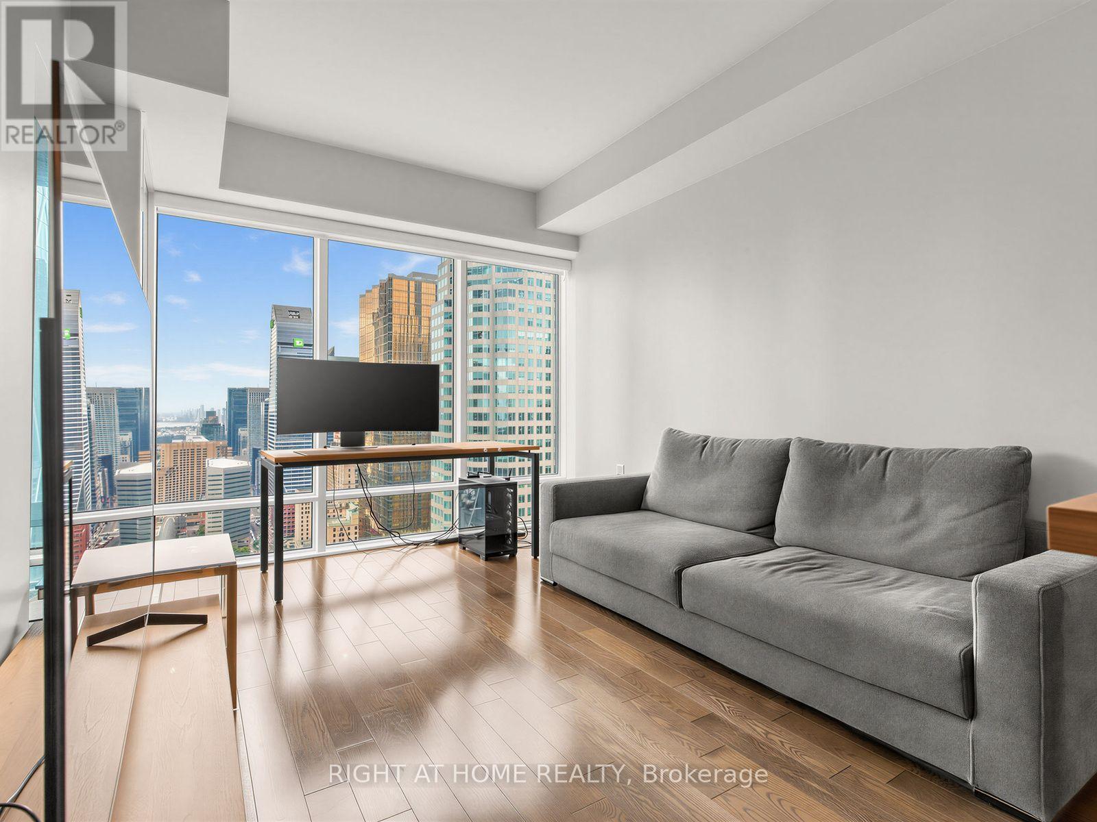 4004 - 8 The Esplanade, Toronto, Ontario  M5E 0A6 - Photo 11 - C13854384