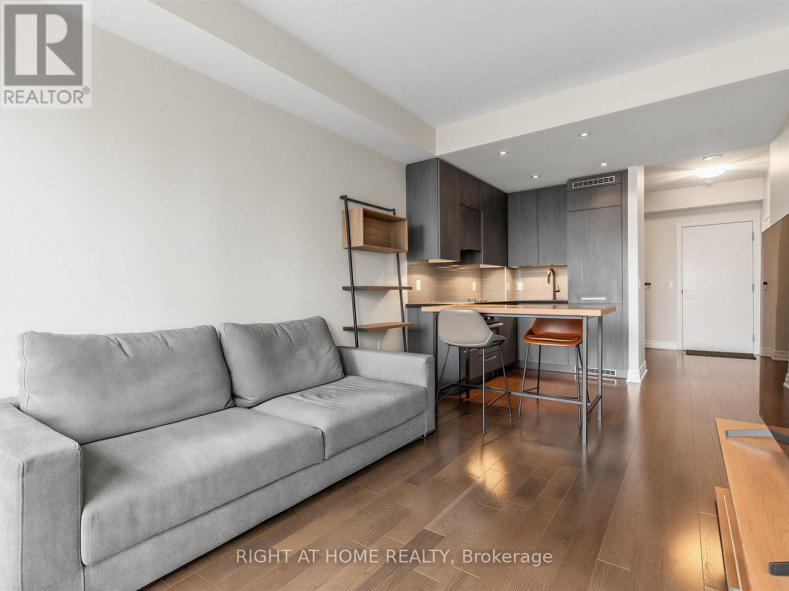 4004 - 8 The Esplanade, Toronto, Ontario  M5E 0A6 - Photo 13 - C13854384