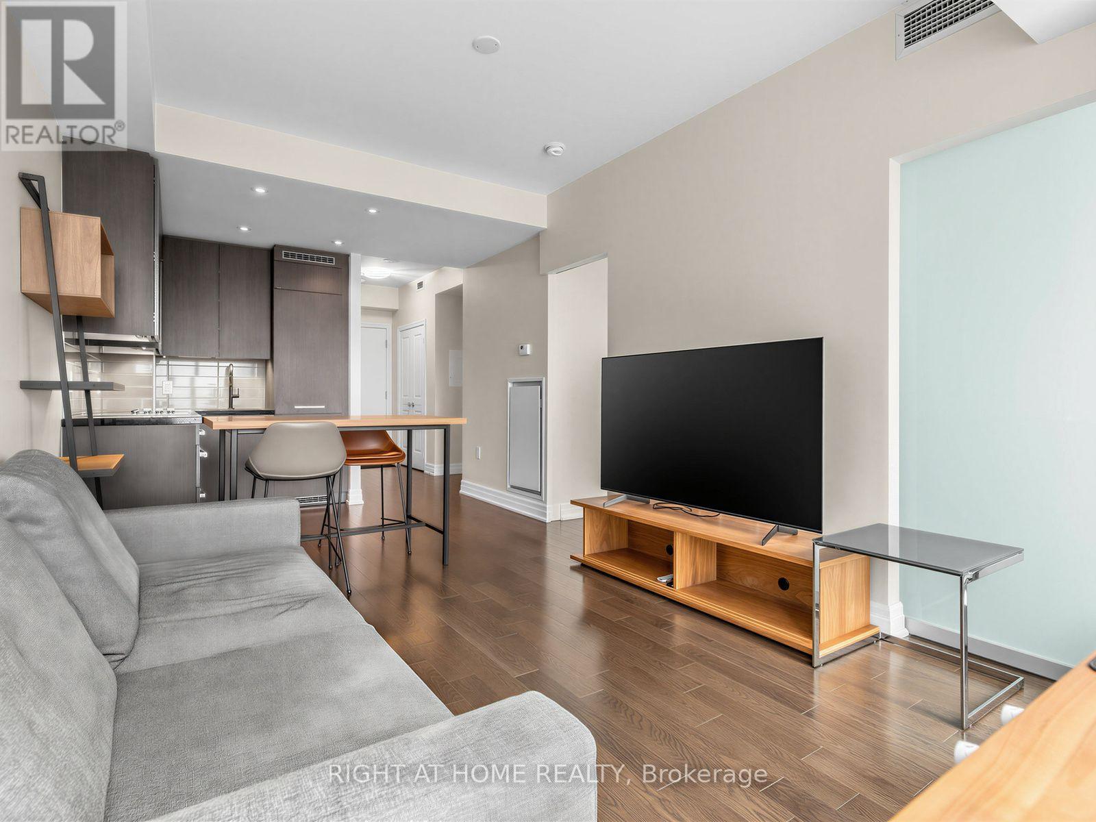 4004 - 8 The Esplanade, Toronto, Ontario  M5E 0A6 - Photo 14 - C13854384