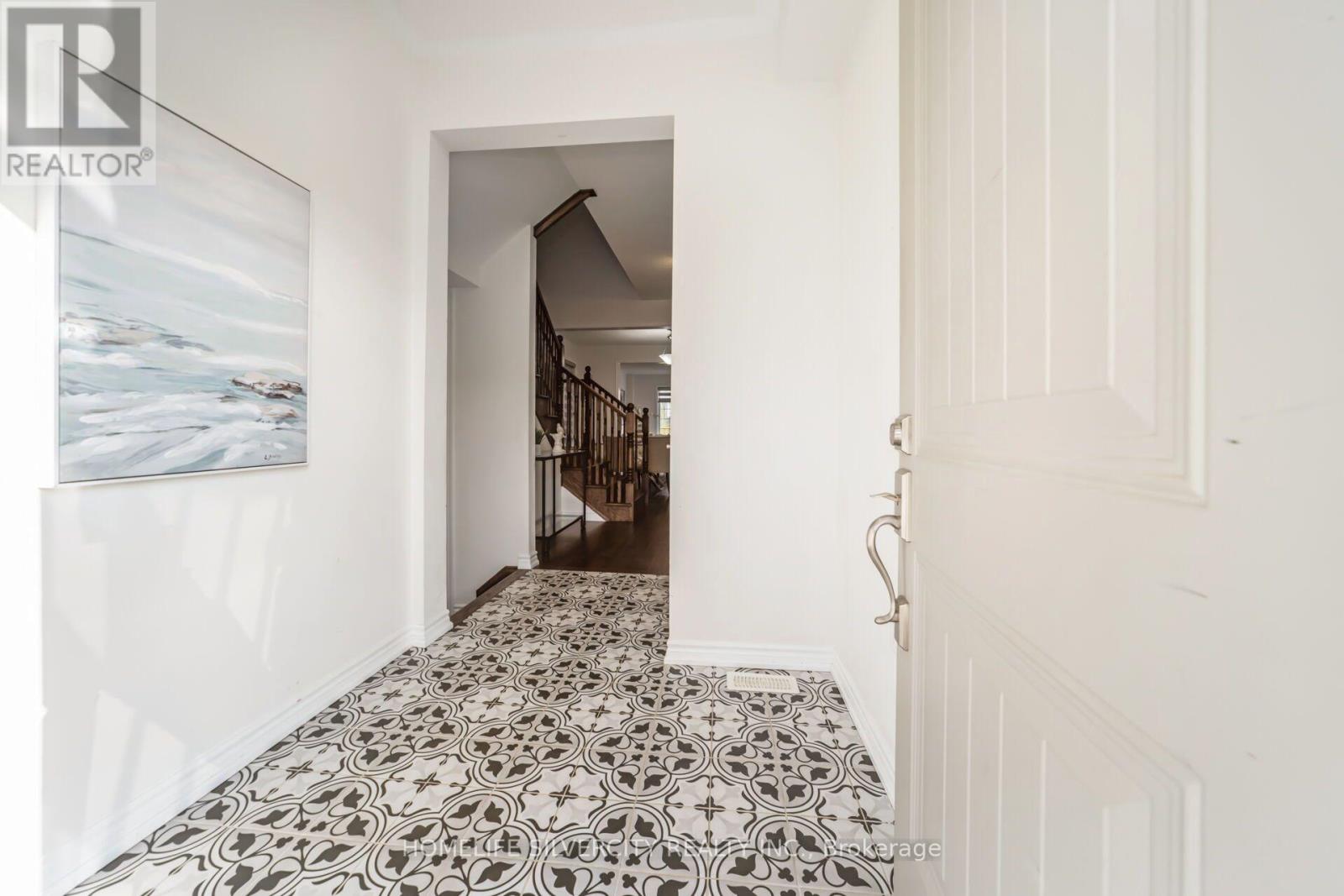 67 Ten Pines Road, Vaughan, Ontario  L4H 3N5 - Photo 3 - N13852462