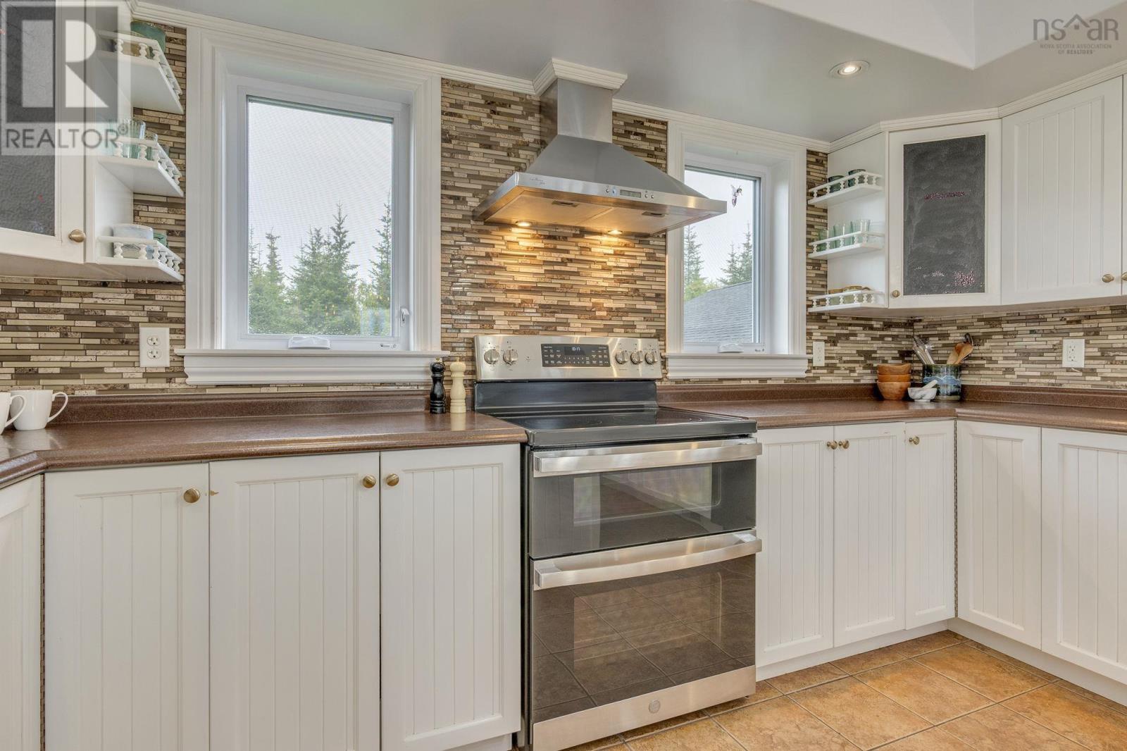 307 Leslie Road, East Lawrencetown, Nova Scotia  B2Z 1T4 - Photo 13 - 202624924