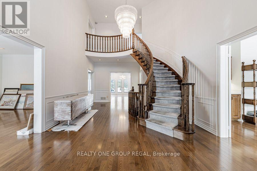 17 Dunloe Road, Richmond Hill (Bayview Hill), Ontario  L4B 2H6 - Photo 4 - N13854292