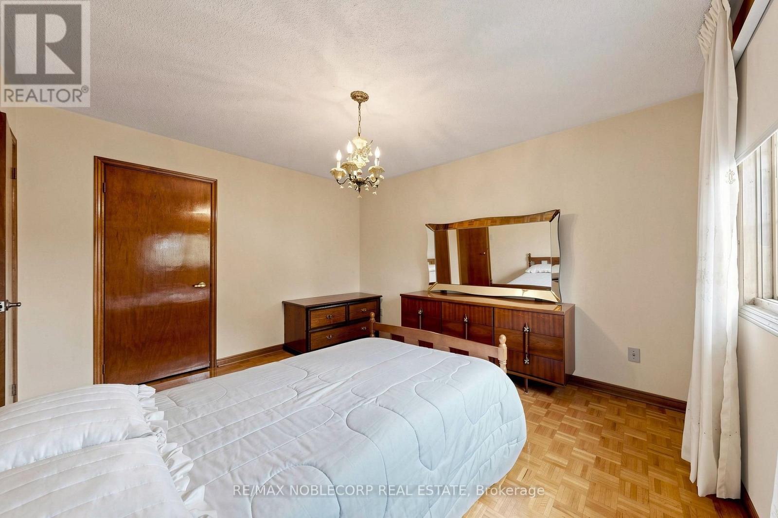 162 Venetian Crescent, Vaughan, Ontario  L4L 5G3 - Photo 31 - N13854402