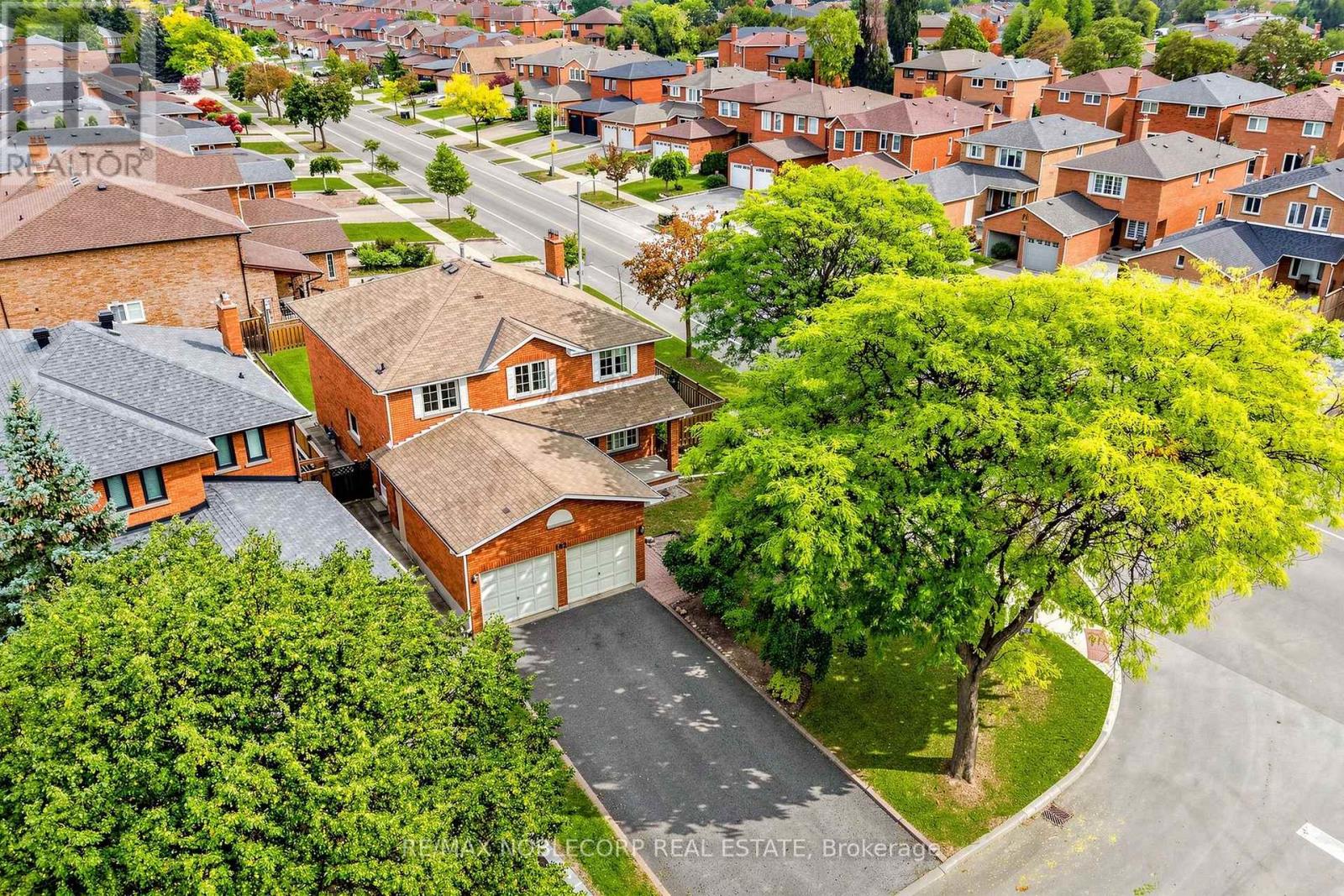 162 Venetian Crescent, Vaughan, Ontario  L4L 5G3 - Photo 49 - N13854402