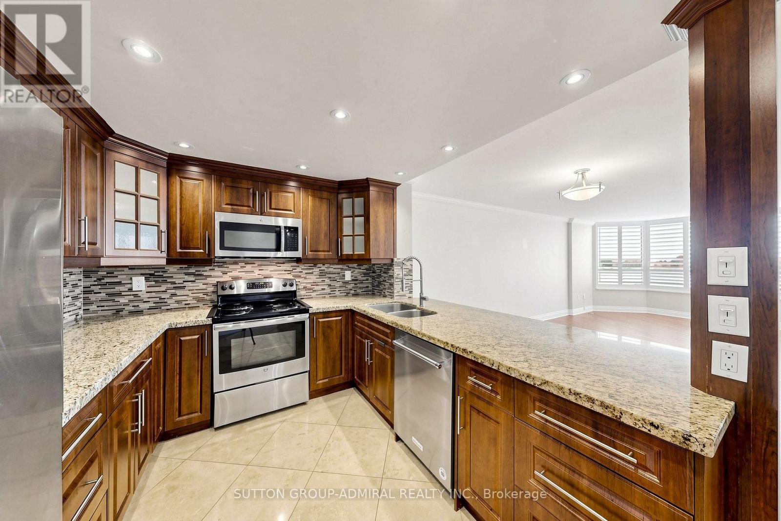 806 - 7460 Bathurst Street, Vaughan (Brownridge), Ontario  L4J 7K9 - Photo 10 - N13854410