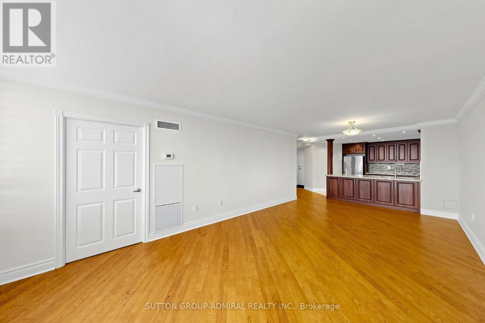806 - 7460 Bathurst Street, Vaughan (Brownridge), Ontario  L4J 7K9 - Photo 8 - N13854410