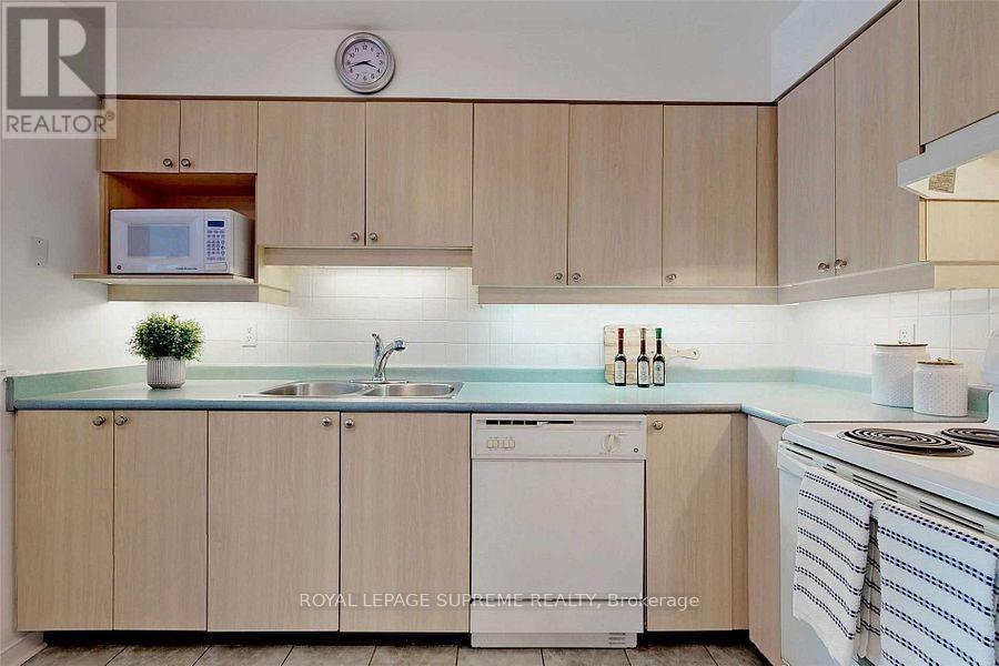520 - 7373 Martin Grove Road, Vaughan, Ontario  L4L 9K1 - Photo 6 - N13854448