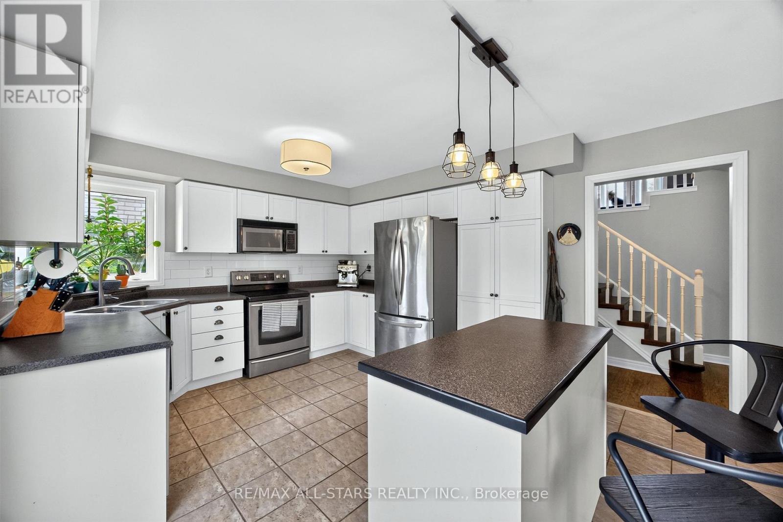 31 Country Lane, Barrie (Painswick South), Ontario  L4N 0E8 - Photo 13 - S13854158