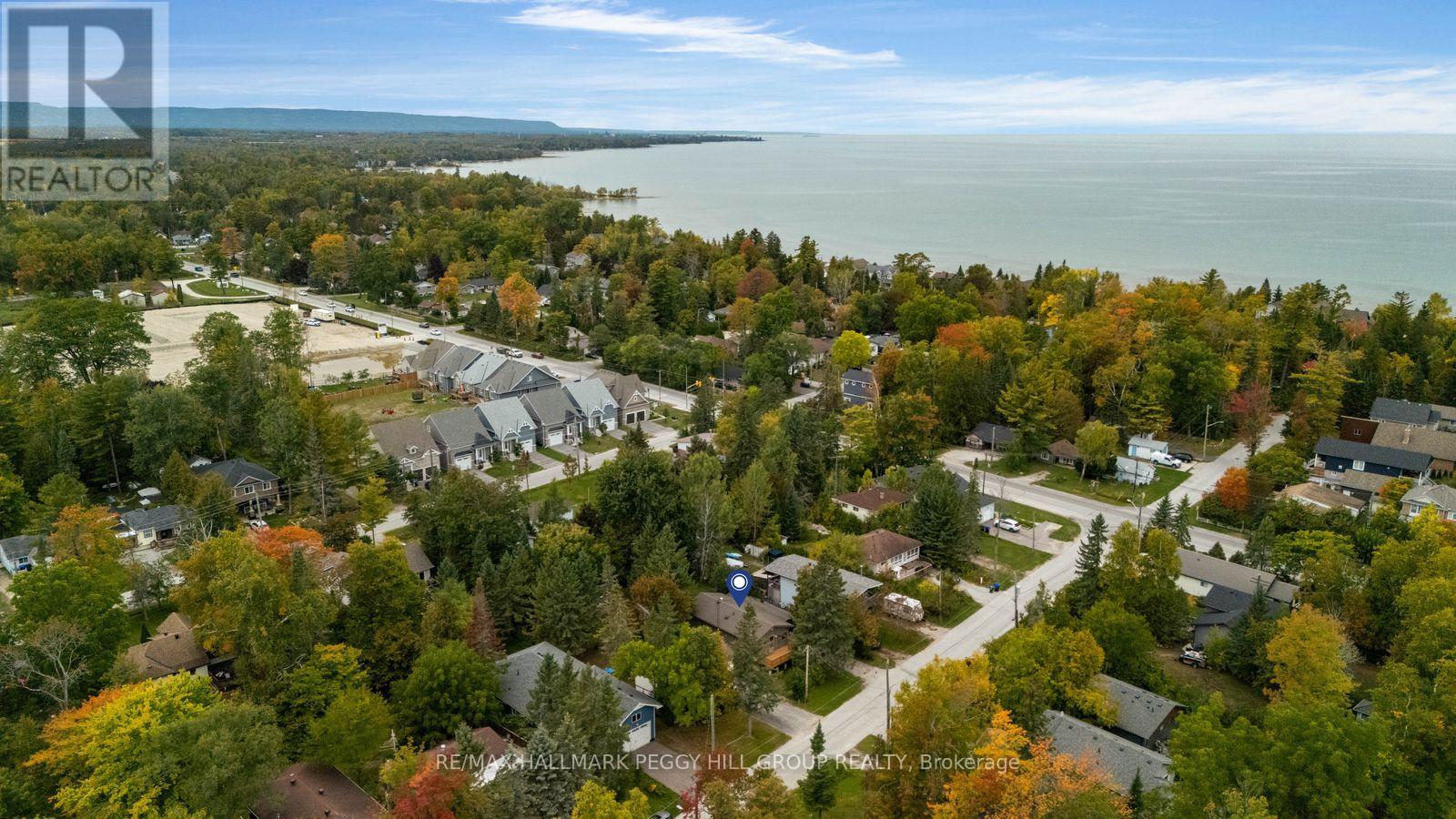 20 61st Street S, Wasaga Beach, Ontario  L9Z 1W1 - Photo 2 - S13854238