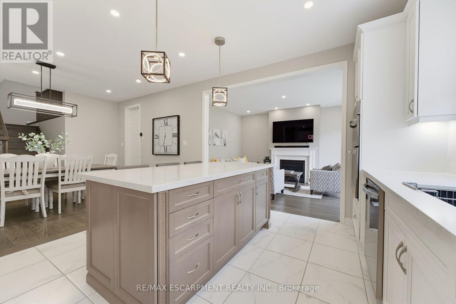 624 Boyd Lane, Milton (Walker), Ontario  L9E 1W6 - Photo 11 - W13854086