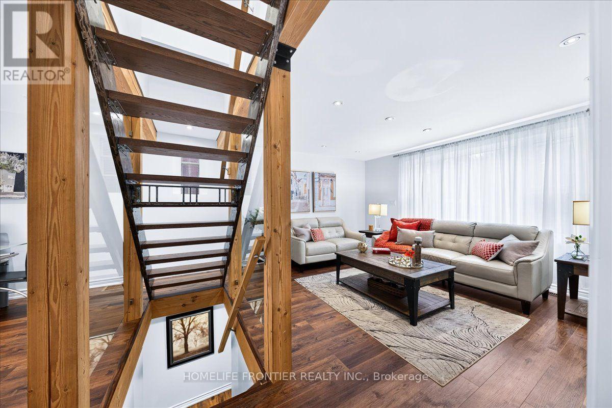 345 Windermere Avenue, Toronto, Ontario  M6S 3L1 - Photo 10 - W13854176