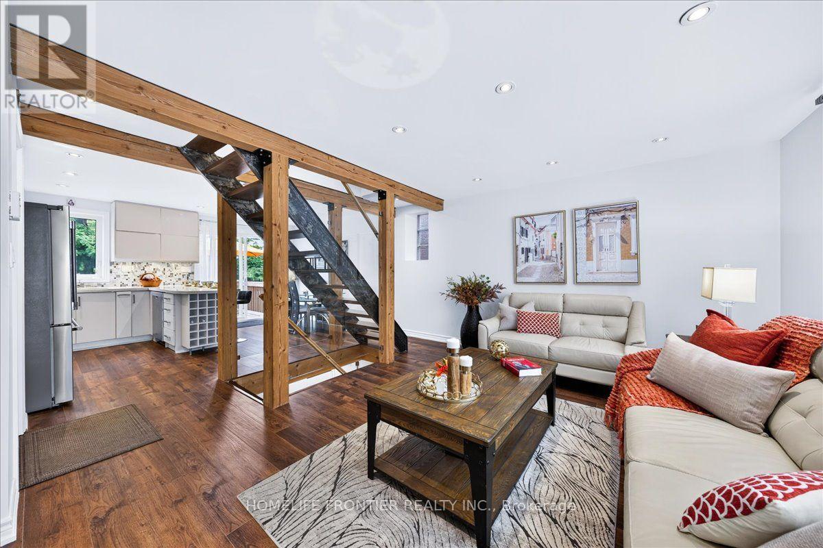 345 Windermere Avenue, Toronto, Ontario  M6S 3L1 - Photo 12 - W13854176
