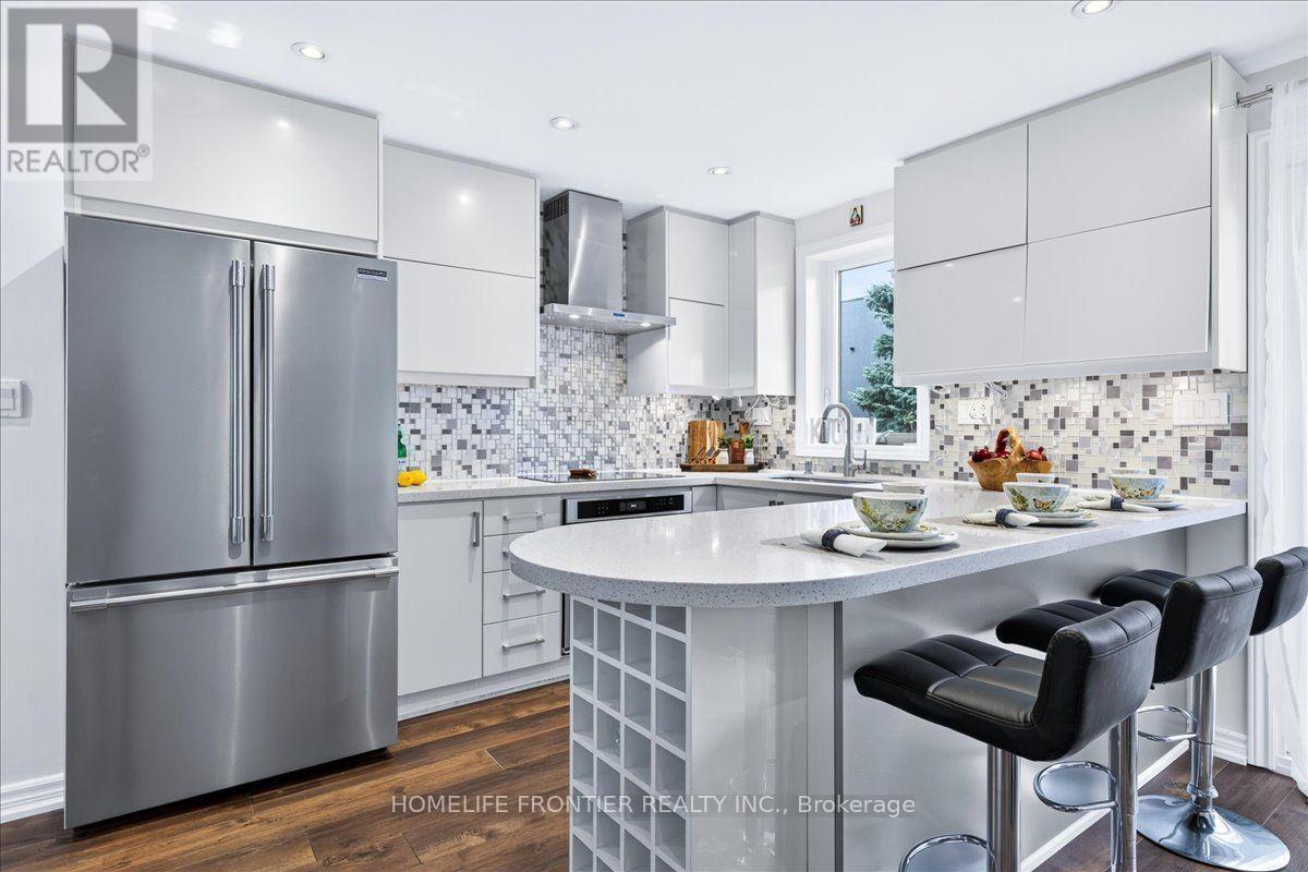 345 Windermere Avenue, Toronto, Ontario  M6S 3L1 - Photo 14 - W13854176
