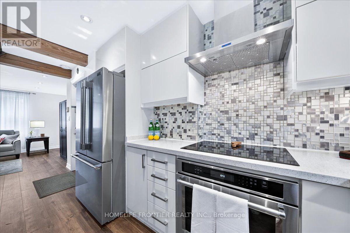 345 Windermere Avenue, Toronto, Ontario  M6S 3L1 - Photo 18 - W13854176
