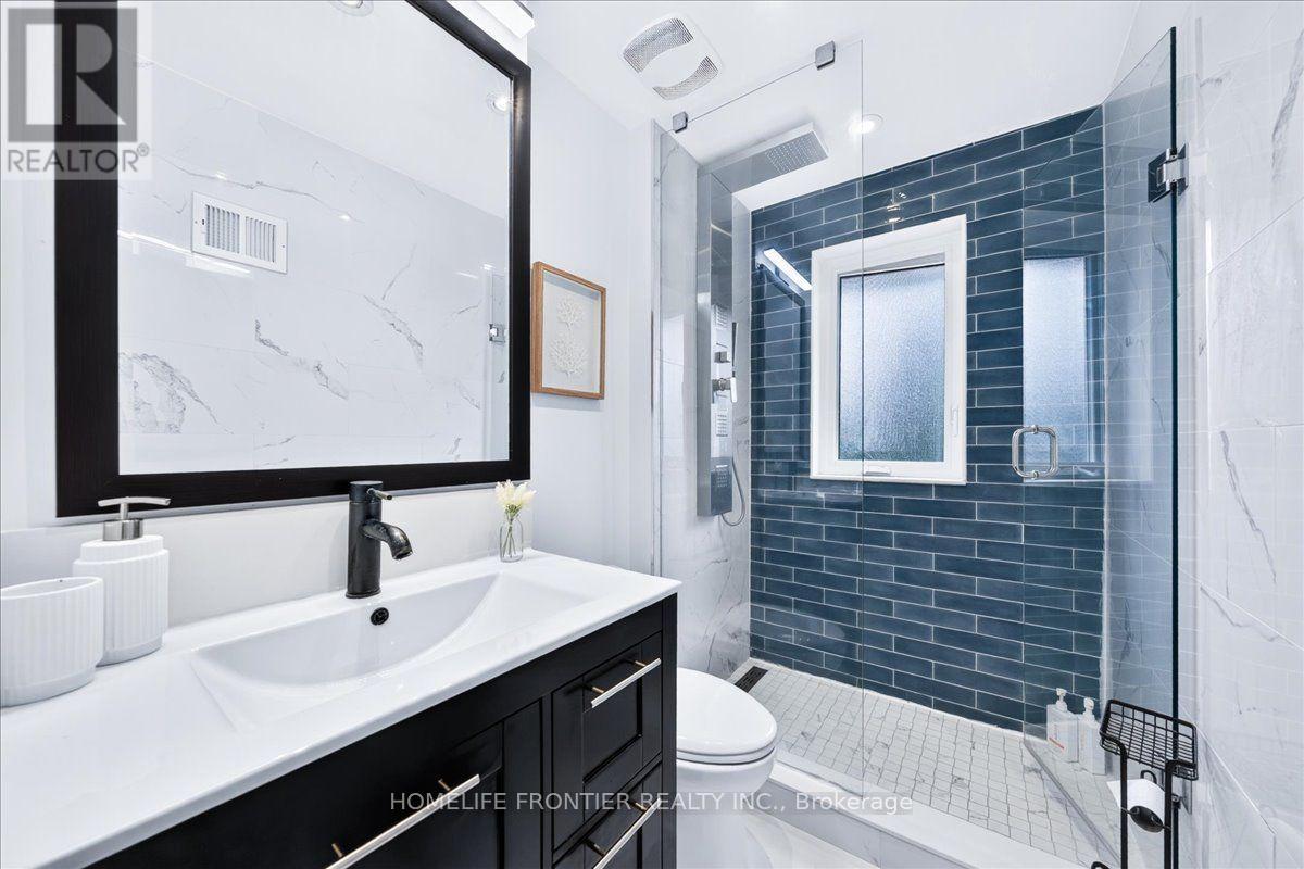 345 Windermere Avenue, Toronto, Ontario  M6S 3L1 - Photo 26 - W13854176