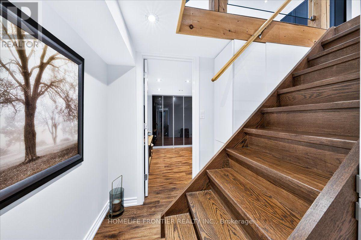 345 Windermere Avenue, Toronto, Ontario  M6S 3L1 - Photo 29 - W13854176