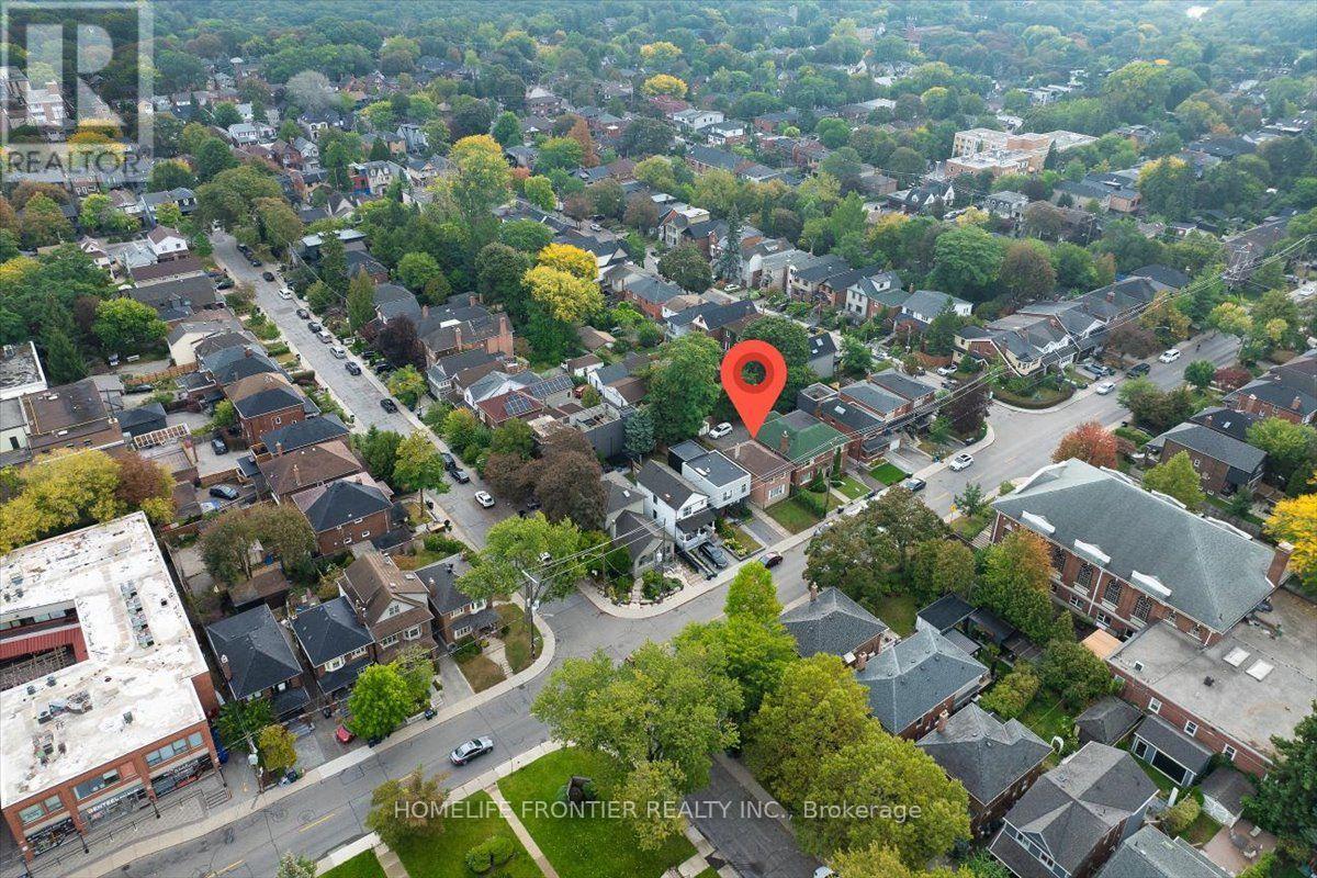 345 Windermere Avenue, Toronto, Ontario  M6S 3L1 - Photo 4 - W13854176