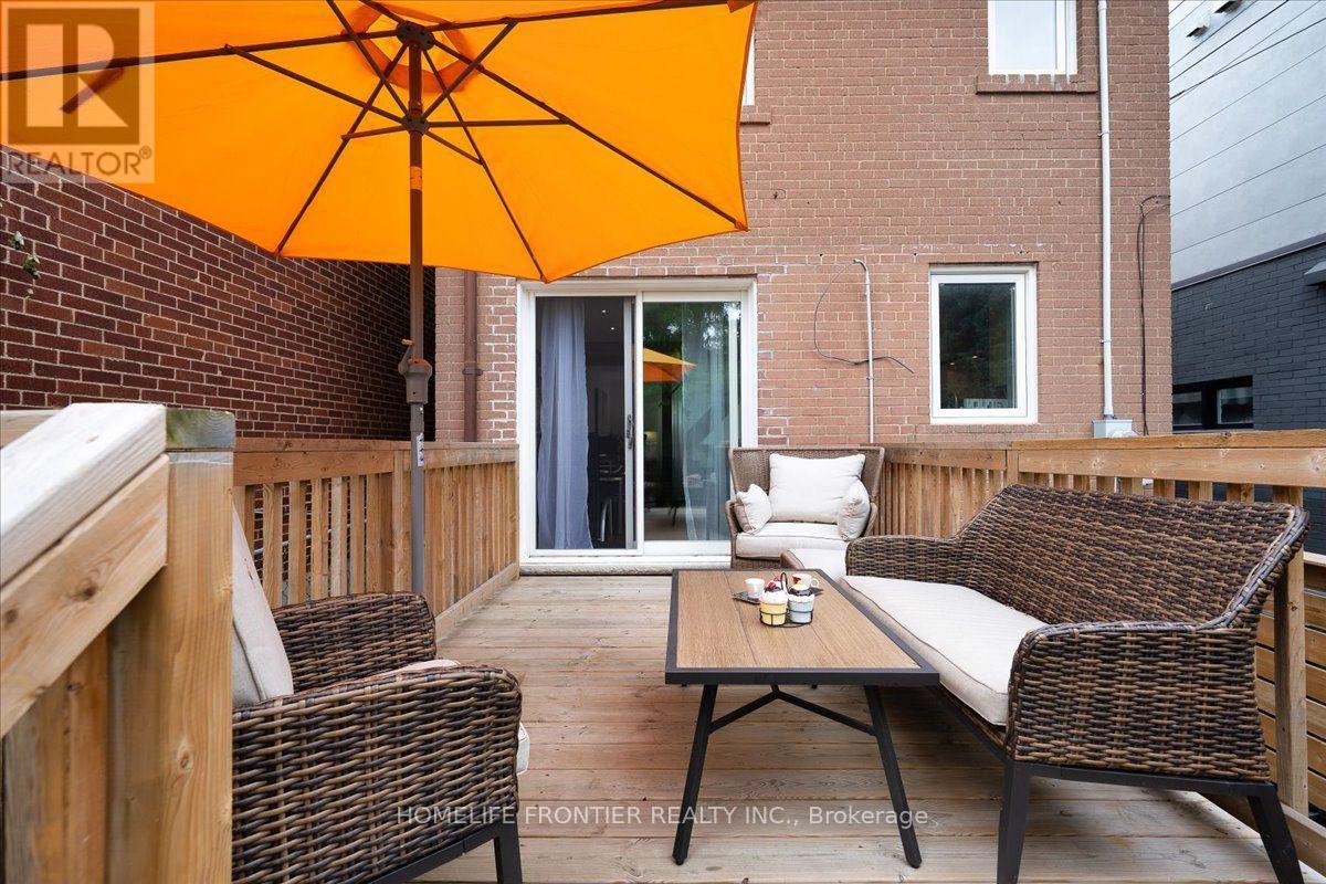 345 Windermere Avenue, Toronto, Ontario  M6S 3L1 - Photo 41 - W13854176