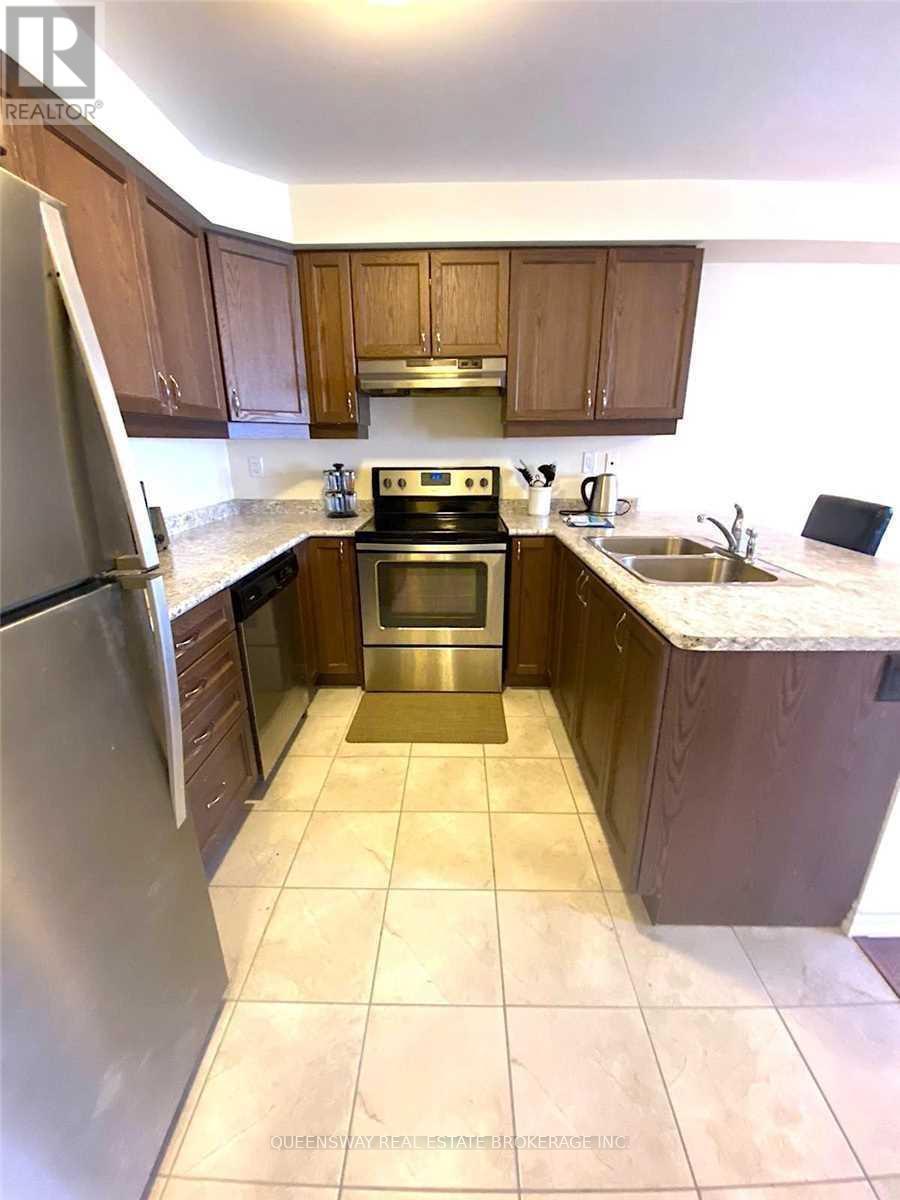 649 Laking Terrace, Milton, Ontario L9T 9J2 - Photo 4 - W13854184