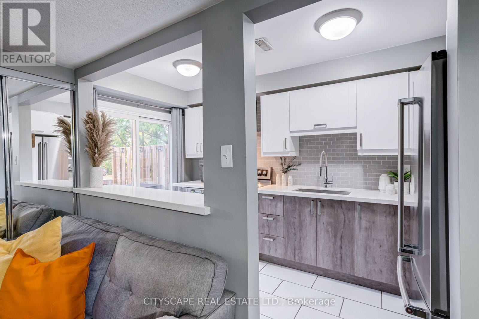 69 - 45 Wylie Circle, Halton Hills (Georgetown), Ontario  L7G 5M1 - Photo 7 - W13854222