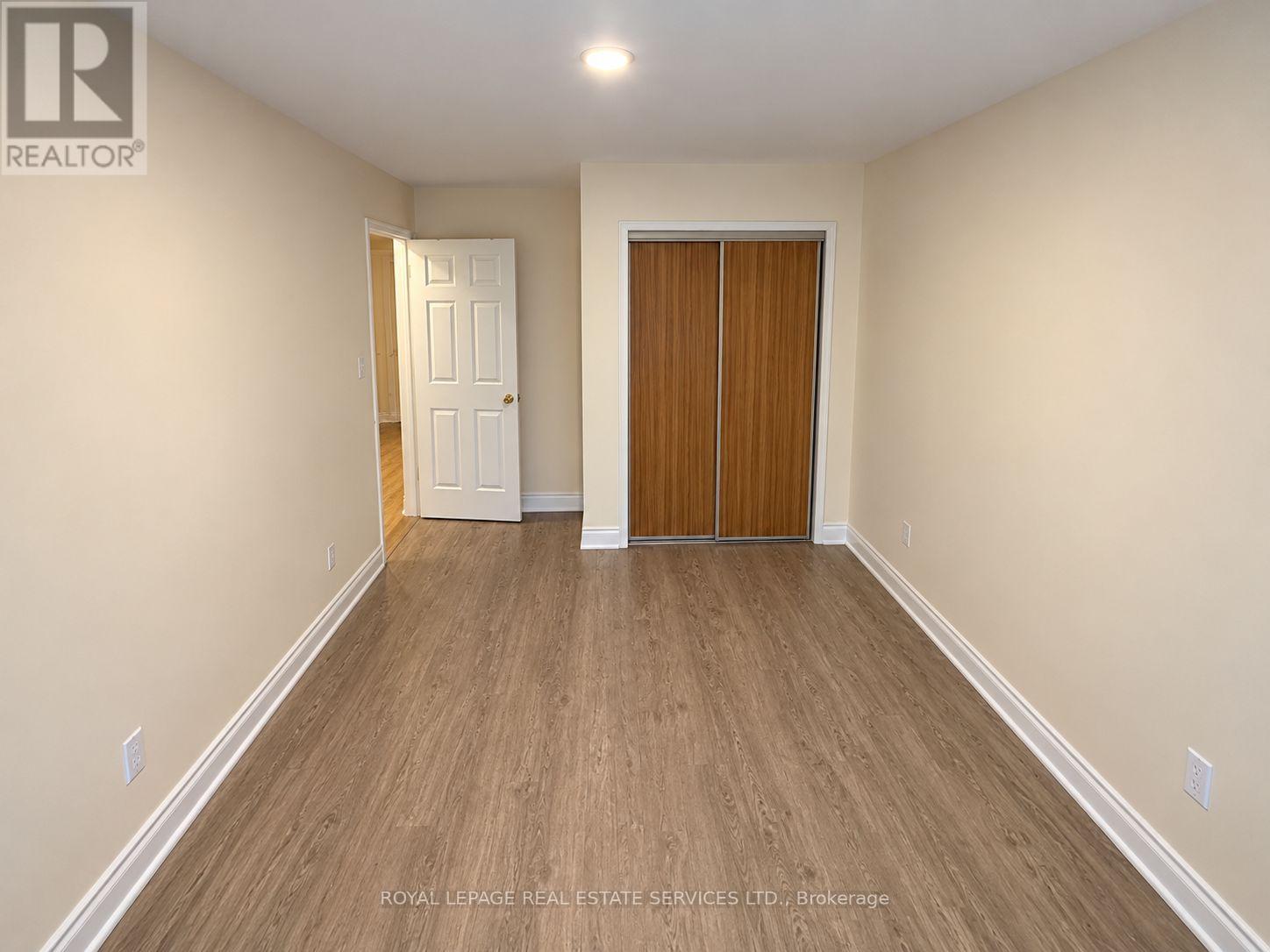 742 Winterton Way, Mississauga, Ontario  L5R 3L6 - Photo 12 - W13854288