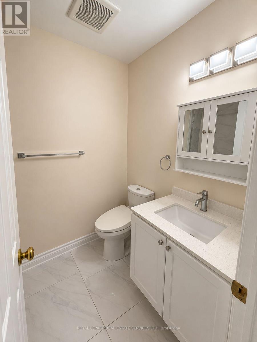 742 Winterton Way, Mississauga, Ontario  L5R 3L6 - Photo 14 - W13854288