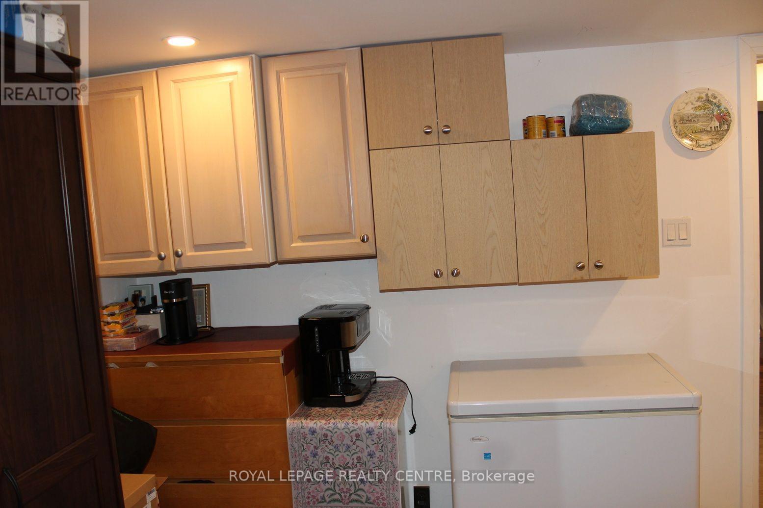 2385 Padstow Crescent, Mississauga, Ontario  L5J 2G2 - Photo 23 - W13854304