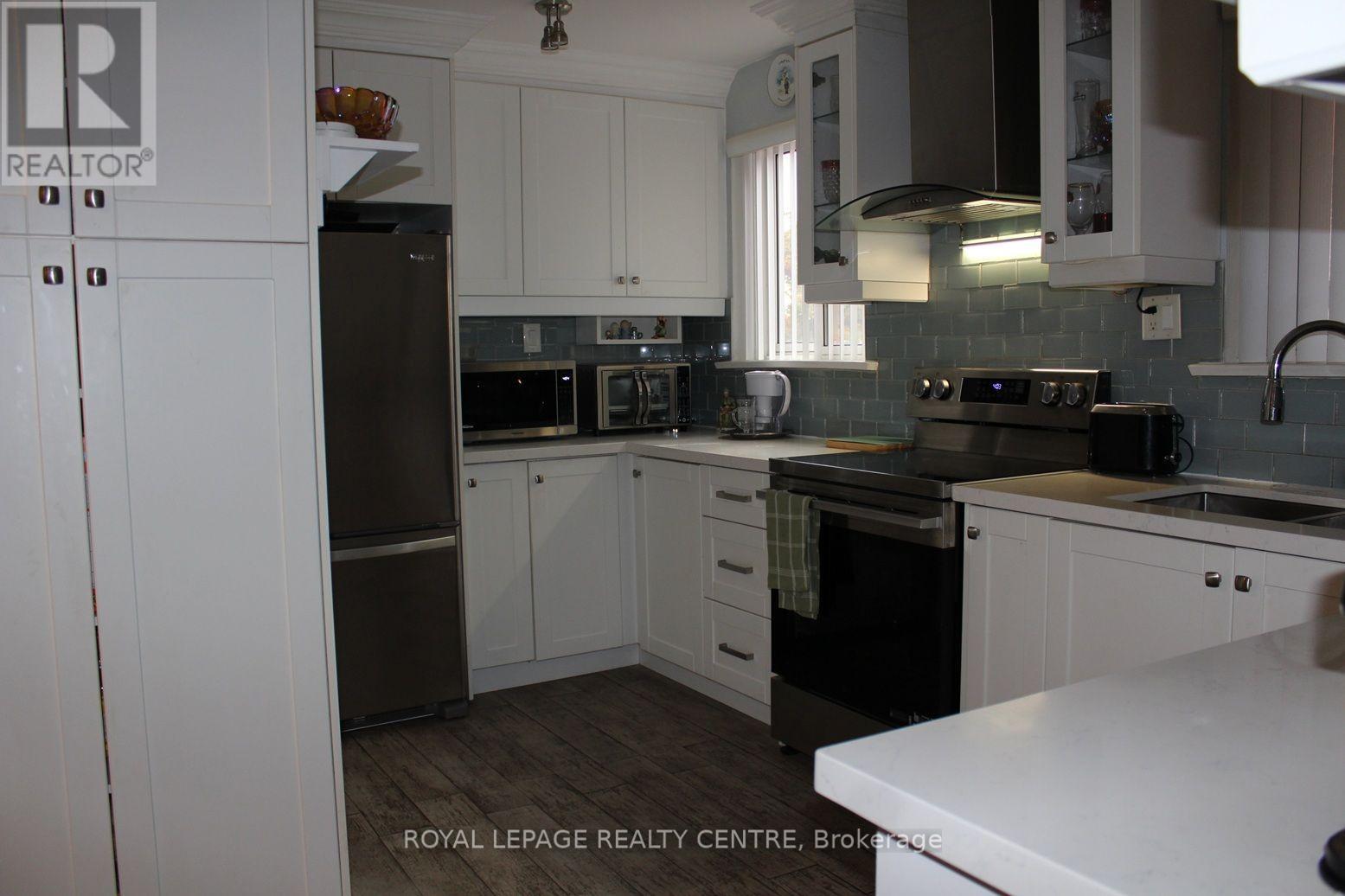 2385 Padstow Crescent, Mississauga, Ontario  L5J 2G2 - Photo 7 - W13854304