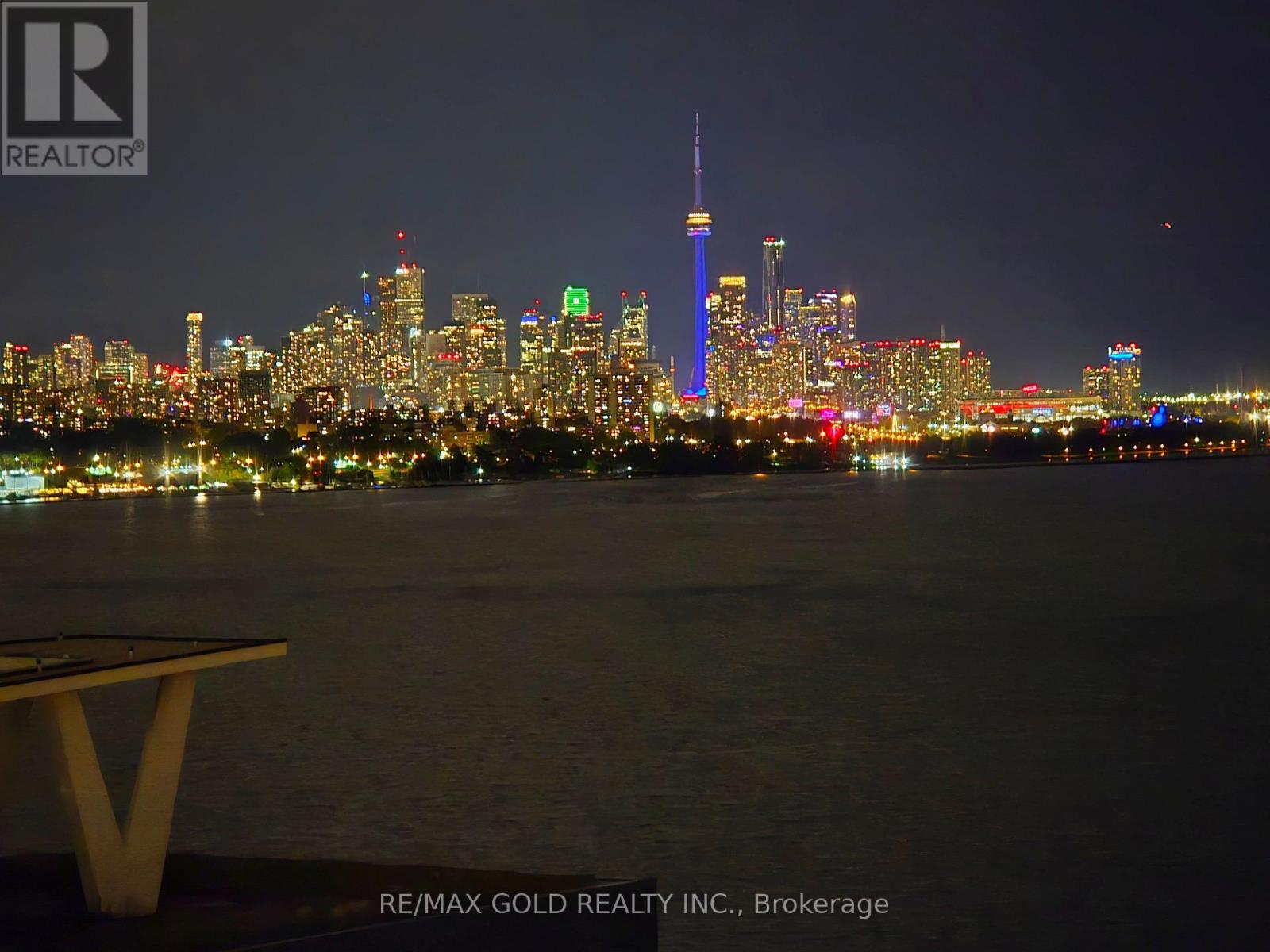 2203 - 56 ANNIE CRAIG DRIVE