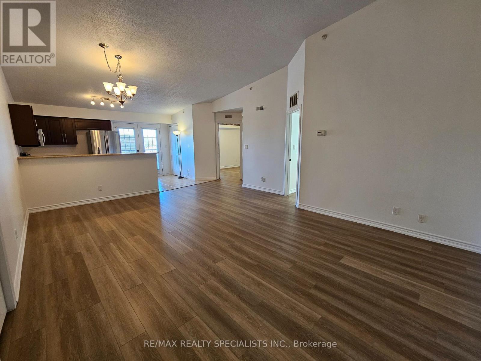 412 - 4025 Kilmer Drive, Burlington, Ontario  L7M 4M5 - Photo 3 - W13854362