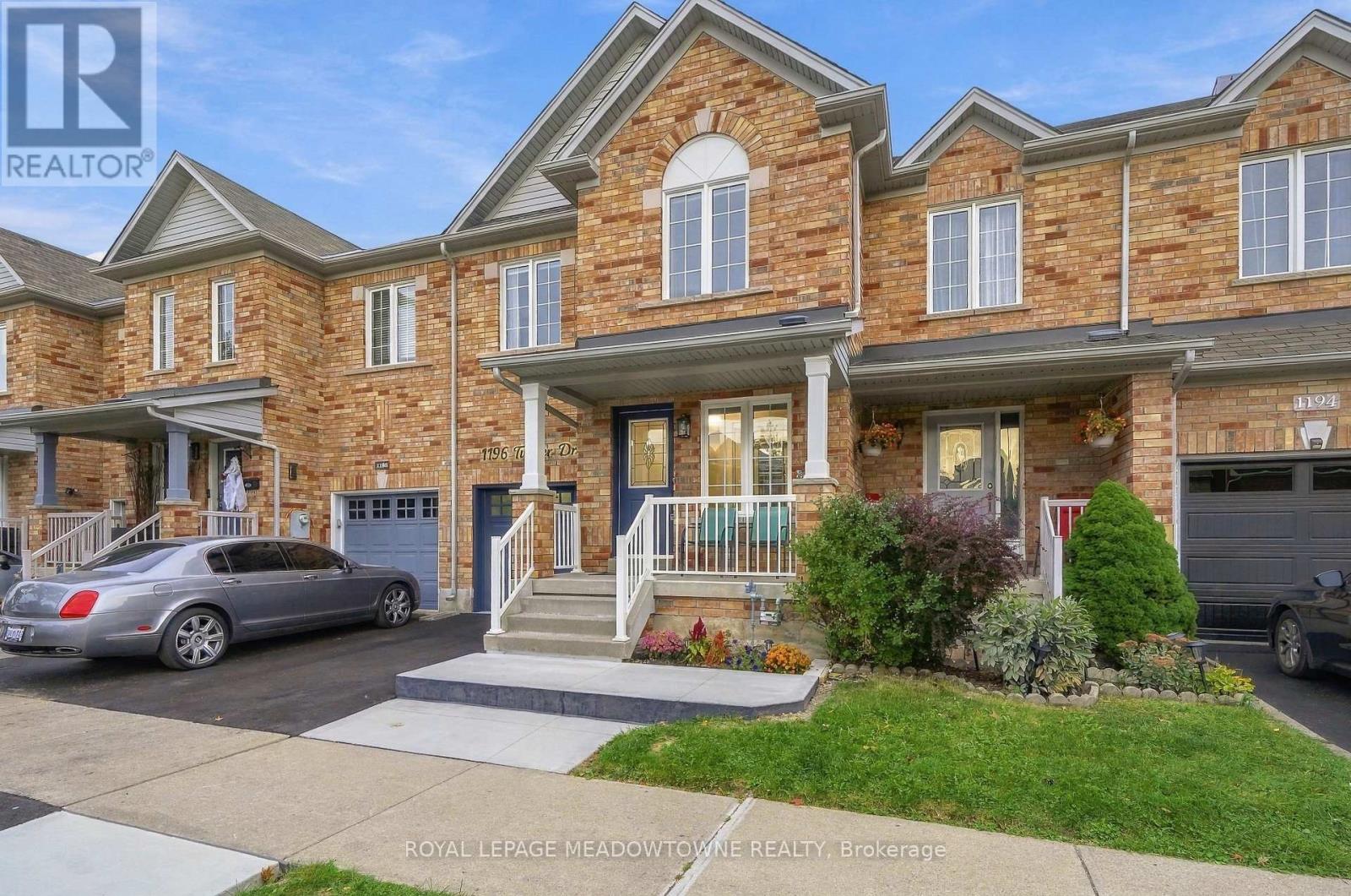 1196 Tupper Drive, Milton, Ontario  L9T 6T5 - Photo 2 - W13854370