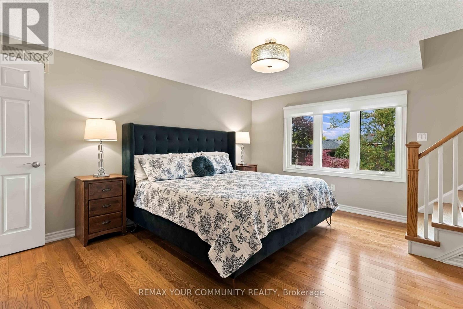 2332 Folkway Drive, Mississauga, Ontario  L5L 3B6 - Photo 24 - W13854374