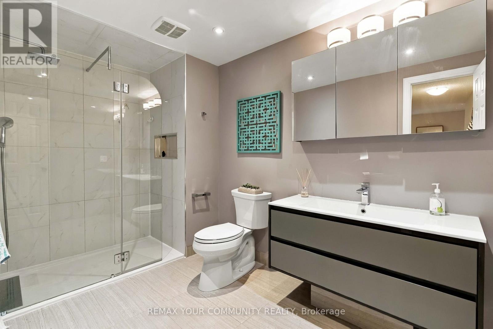 2332 Folkway Drive, Mississauga, Ontario  L5L 3B6 - Photo 29 - W13854374