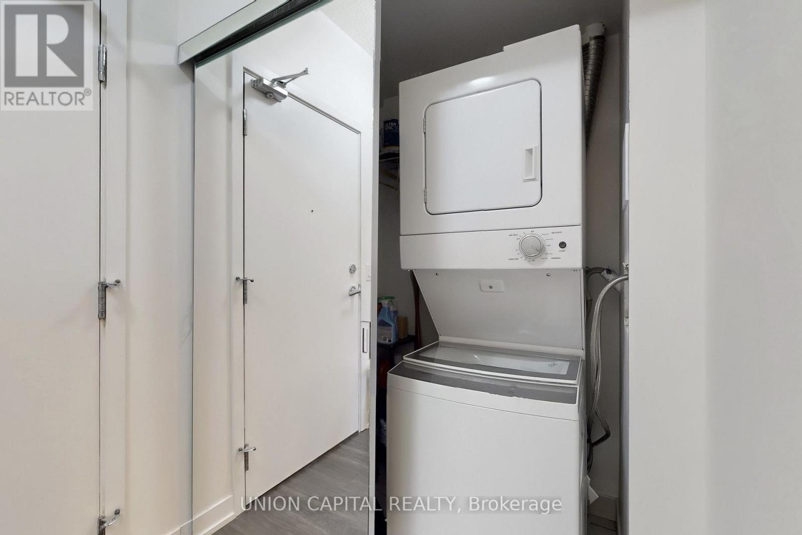 323 - 1830 Bloor Street W, Toronto, Ontario  M6P 0A2 - Photo 16 - W13854388