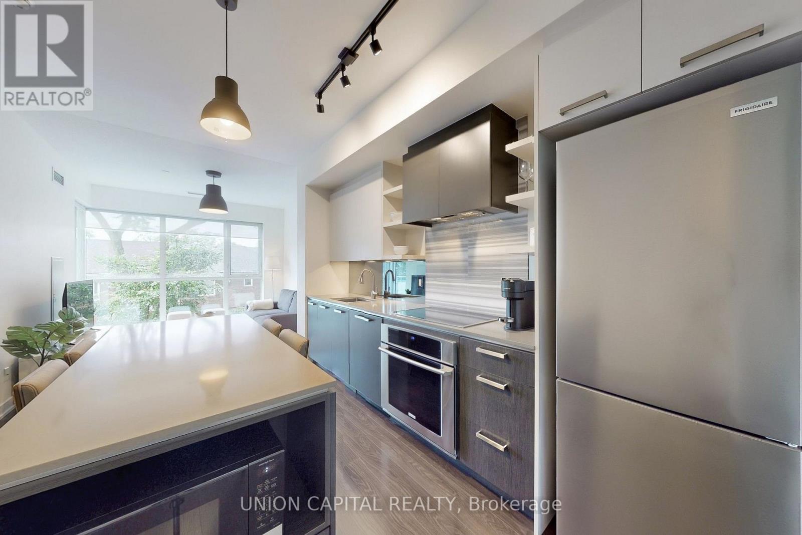 323 - 1830 Bloor Street W, Toronto, Ontario  M6P 0A2 - Photo 6 - W13854388