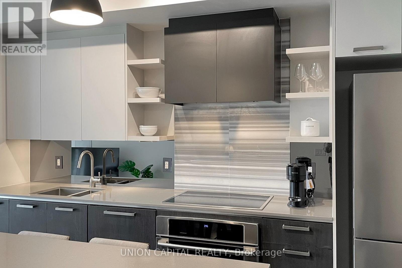 323 - 1830 Bloor Street W, Toronto, Ontario  M6P 0A2 - Photo 8 - W13854388