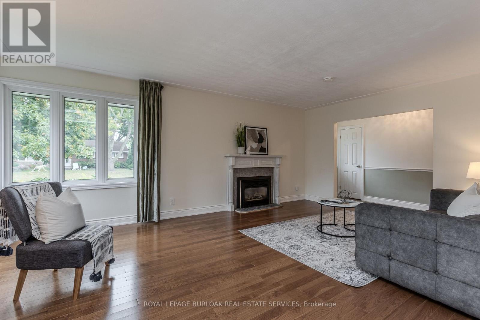 724 George Street, Burlington, Ontario  L7R 2W2 - Photo 4 - W13854390