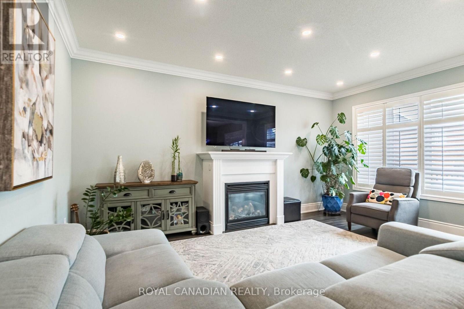 13 Island Grove, Brampton, Ontario  L6X 0W6 - Photo 10 - W13854412