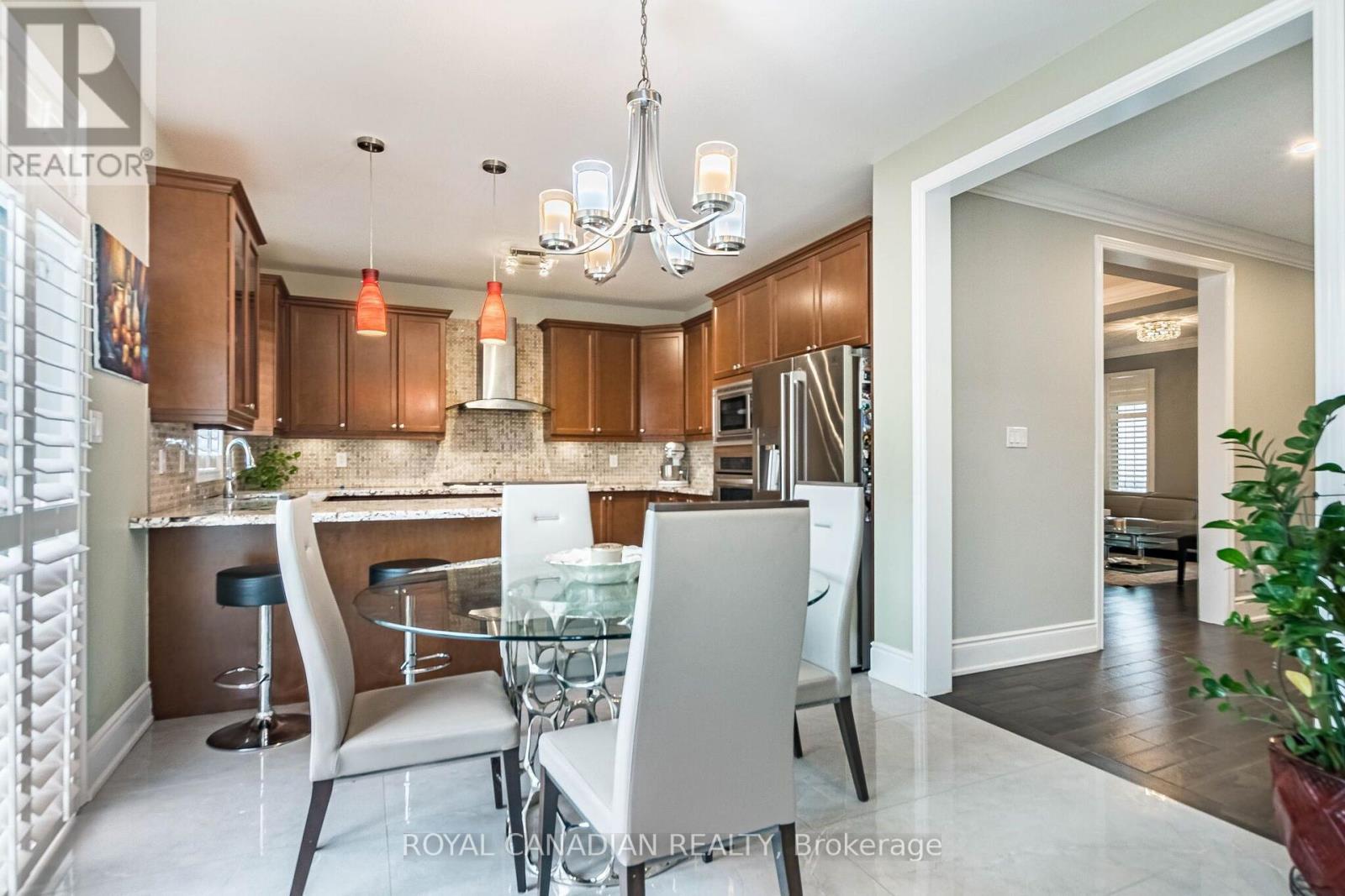 13 Island Grove, Brampton, Ontario  L6X 0W6 - Photo 13 - W13854412