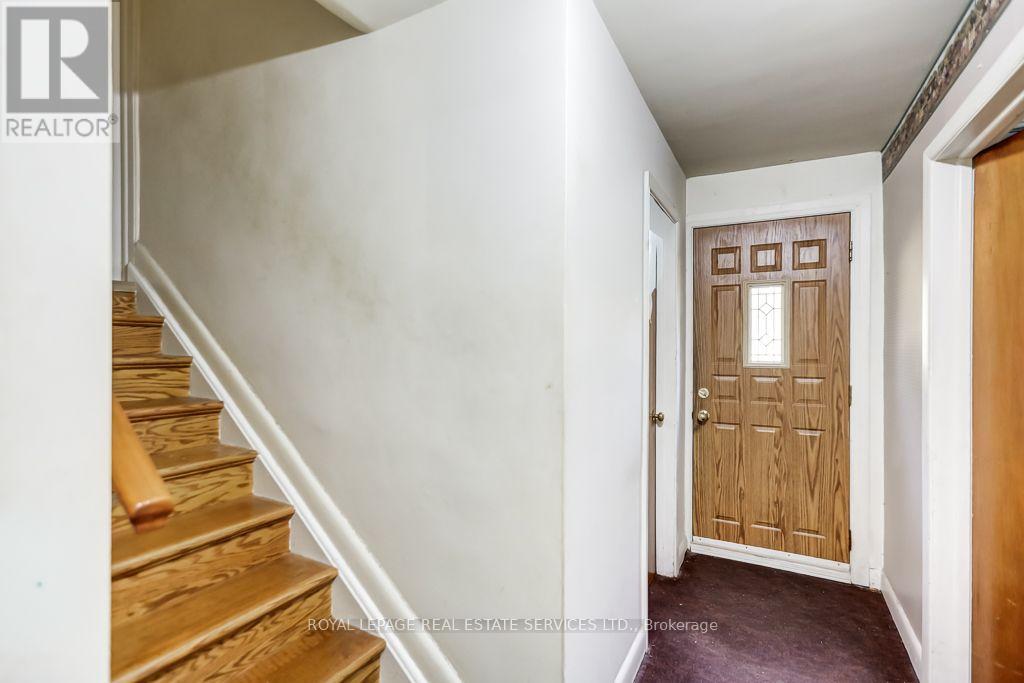 1463 Garnet Avenue, Mississauga, Ontario  L5G 4C5 - Photo 12 - W13854428