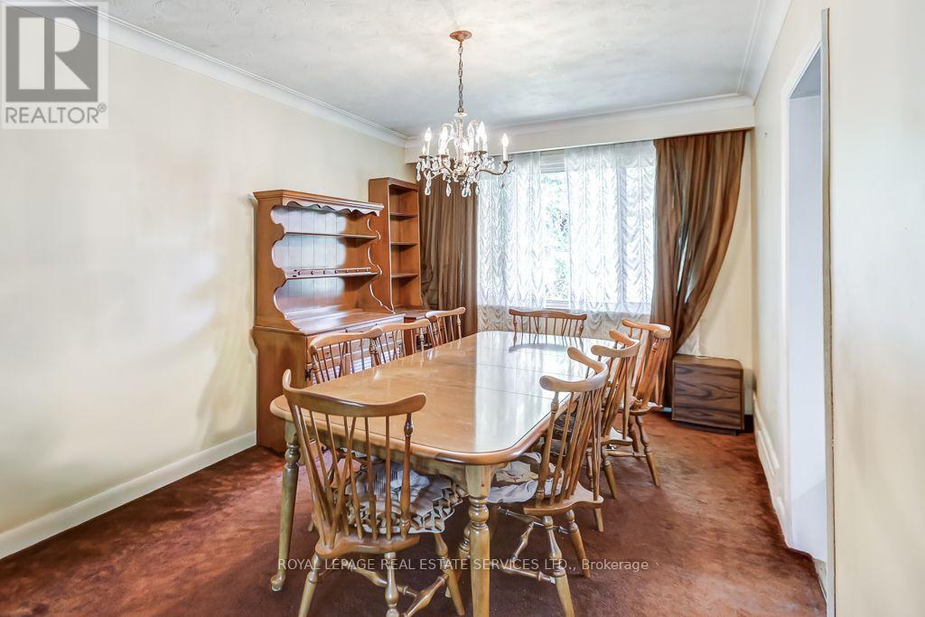 1463 Garnet Avenue, Mississauga, Ontario  L5G 4C5 - Photo 4 - W13854428