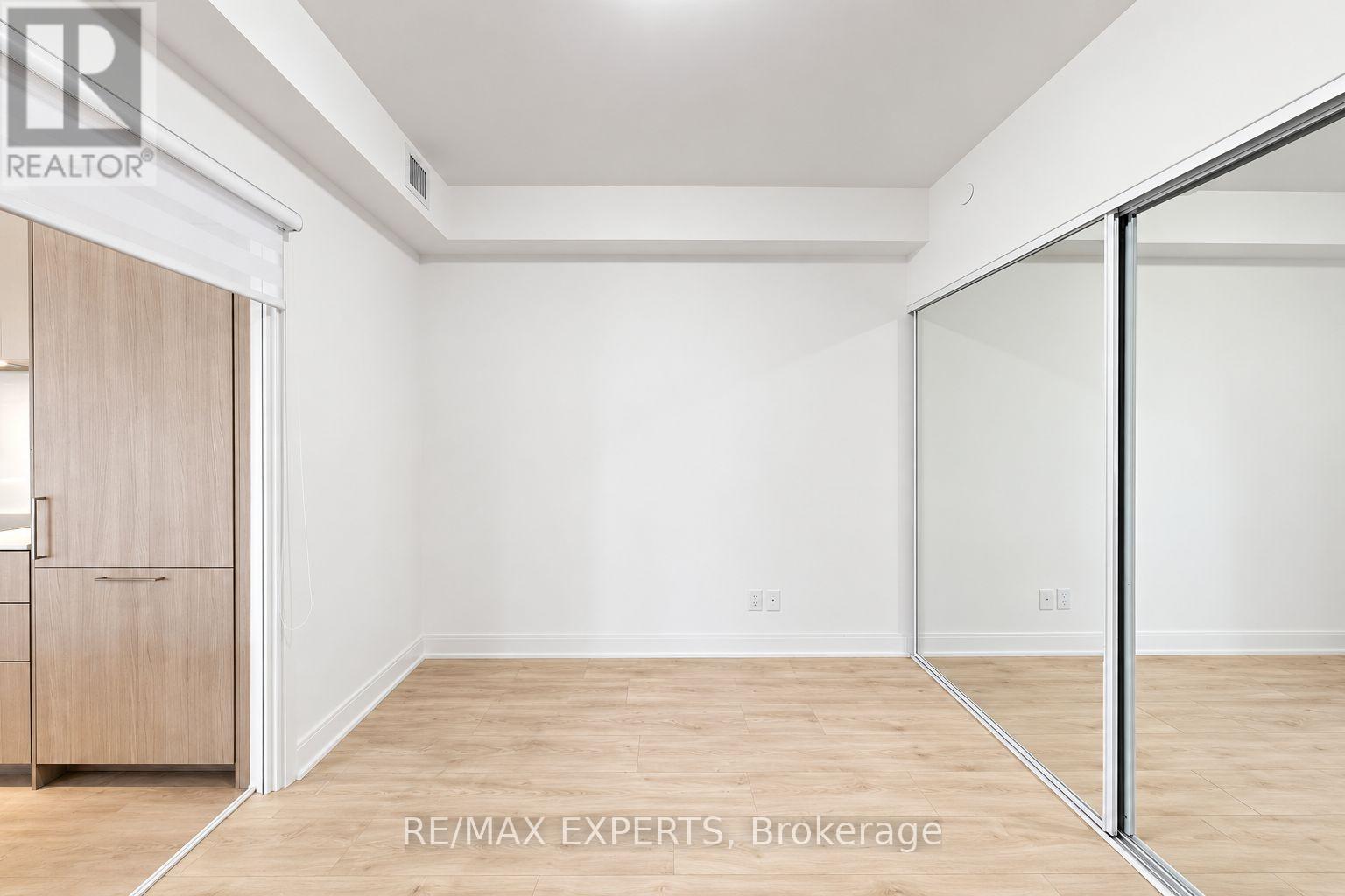 305 - 70 Annie Craig Drive, Toronto, Ontario  M8V 0G2 - Photo 4 - W13854440