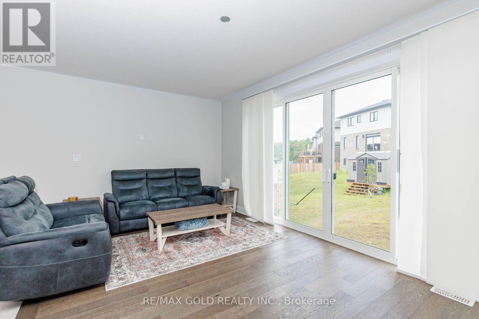 617 Benninger Drive, Kitchener, Ontario  N2E 0H8 - Photo 15 - X13854090