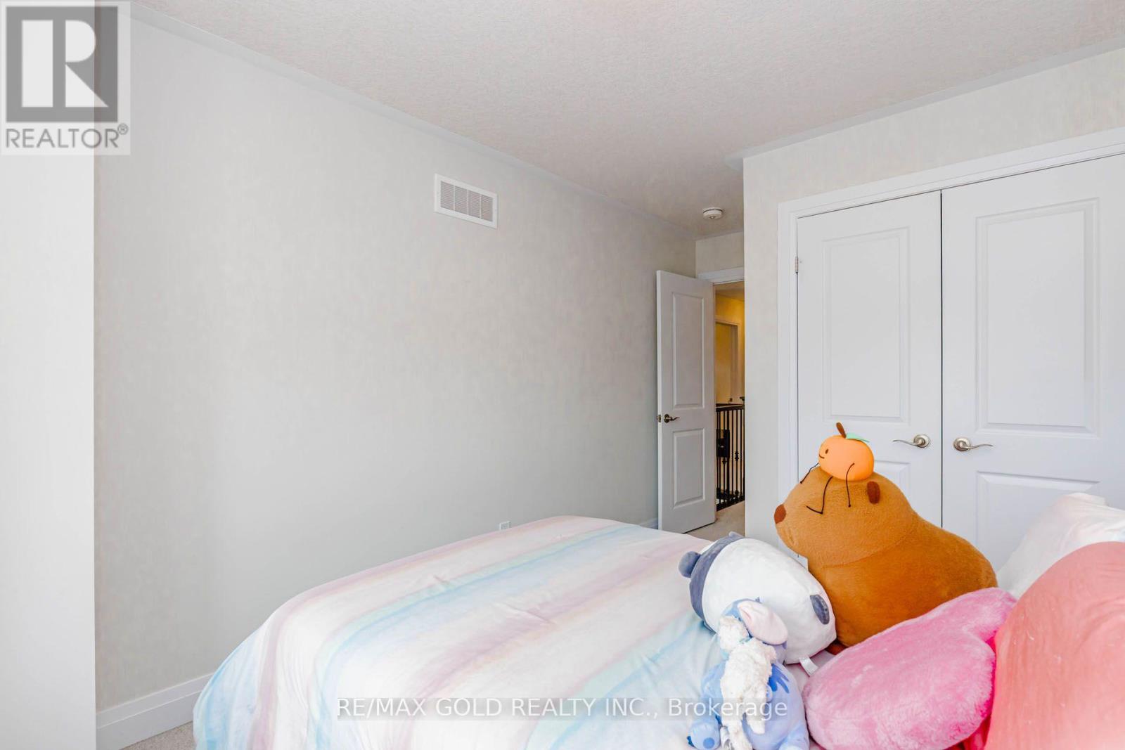617 Benninger Drive, Kitchener, Ontario  N2E 0H8 - Photo 34 - X13854090