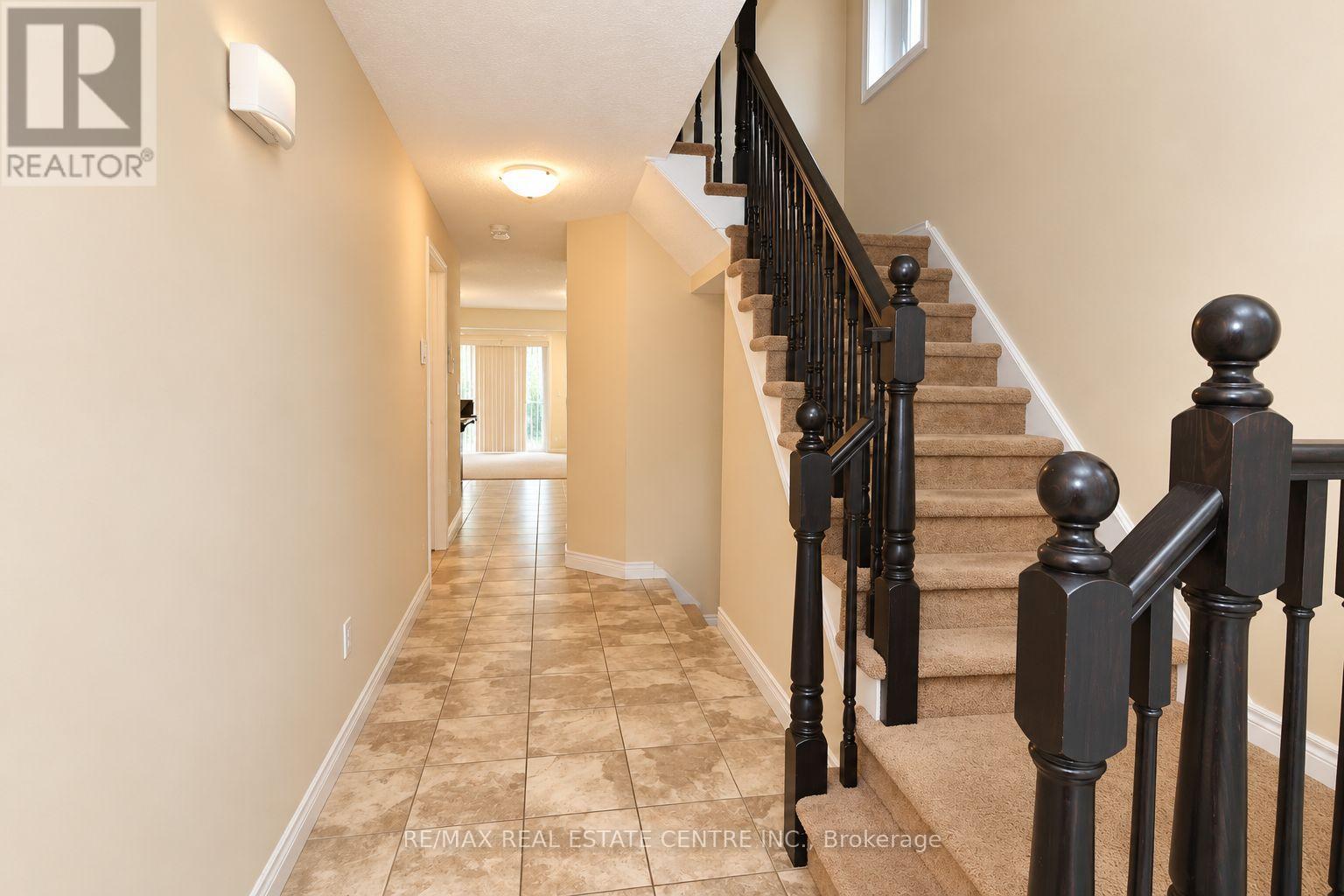 4 Drone Crescent, Guelph, Ontario  N1K 0C1 - Photo 2 - X13854092