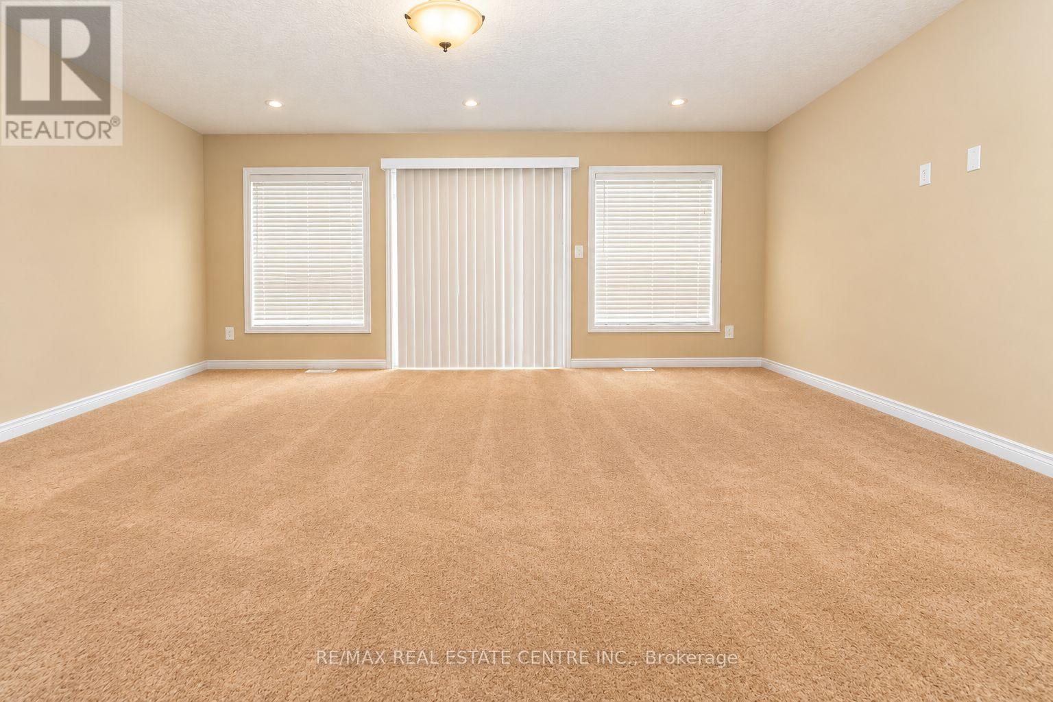 4 Drone Crescent, Guelph, Ontario  N1K 0C1 - Photo 4 - X13854092