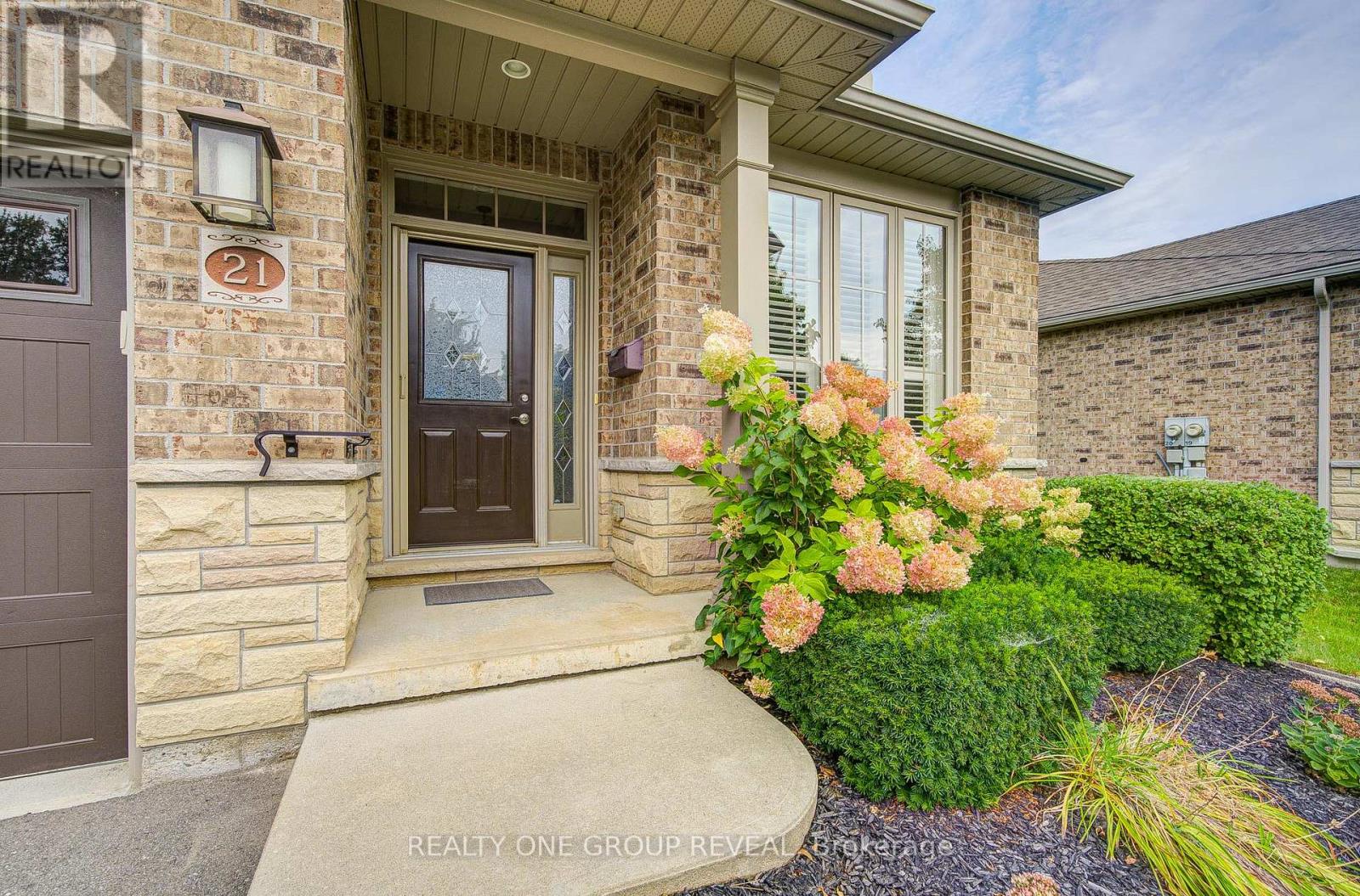 21 - 30 Cedar Street, Brant, Ontario  N3L 0C2 - Photo 4 - X13854206