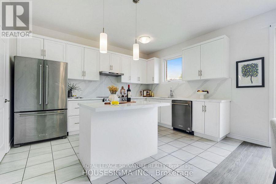 7763 Secretariat Court, Niagara Falls (Ascot), Ontario  L7C 4G6 - Photo 5 - X13854414