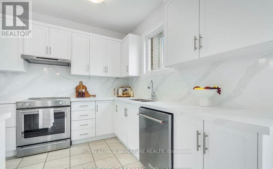 7763 Secretariat Court, Niagara Falls (Ascot), Ontario  L7C 4G6 - Photo 7 - X13854414